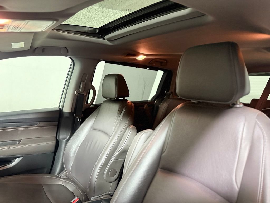 Used 2022 Honda Odyssey EX-L image 19