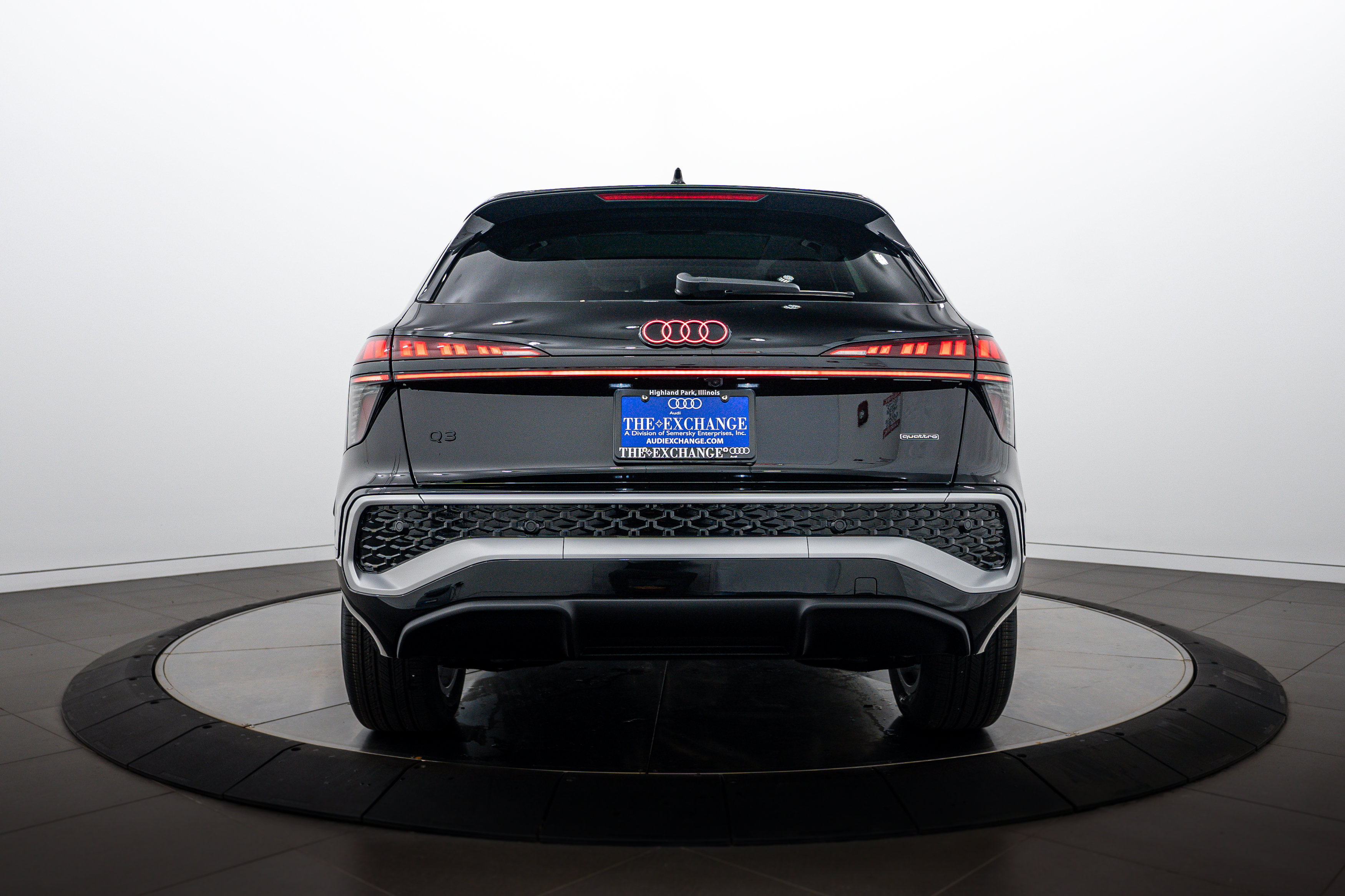 New 2026 Audi Q3 quattro 2.0T AWD/4WD image 20