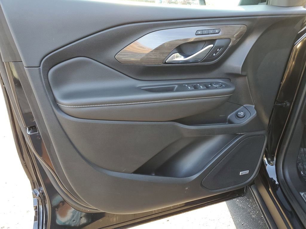Certified 2022 GMC Terrain Denali w/ Denali Premium Package image 10