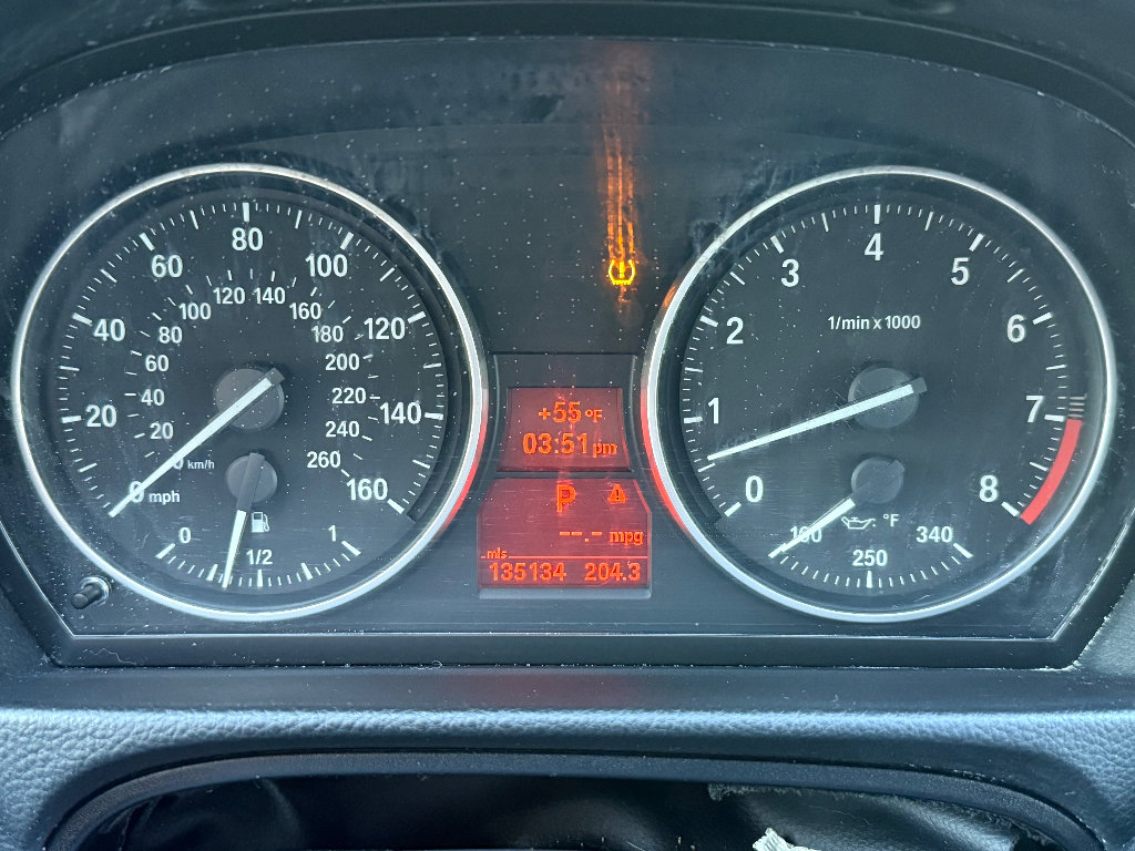 Used 2011 BMW 328i xDrive Coupe image 13