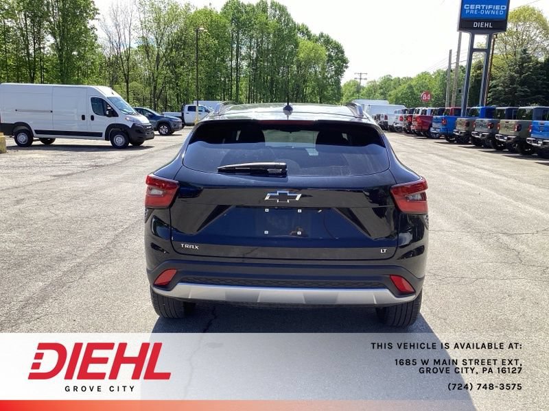 Used 2024 Chevrolet Trax LT w/ Driver Confidence Package FWD image 6