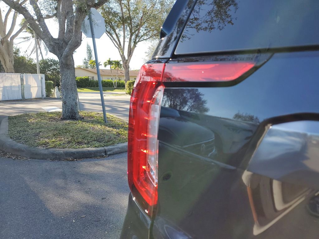 Certified 2023 GMC Yukon XL AT4 image 29