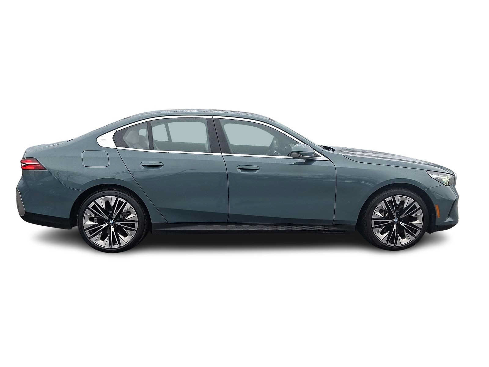 Used 2025 BMW 530i xDrive w/ Premium Package AWD/4WD image 7