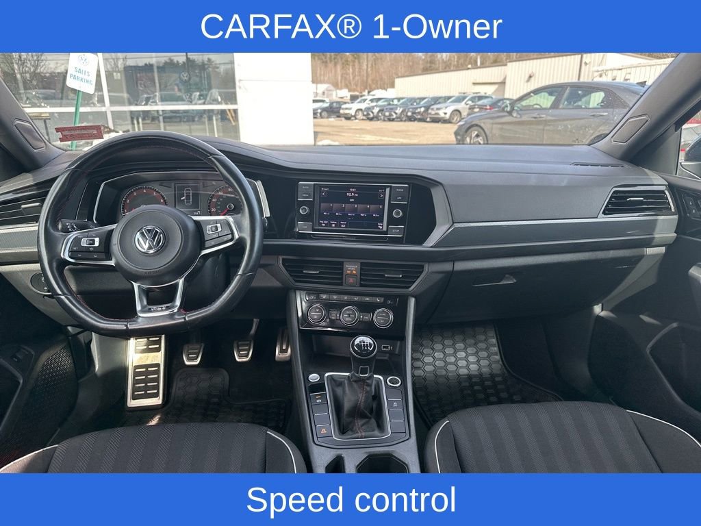 Used 2019 Volkswagen Jetta GLI image 16