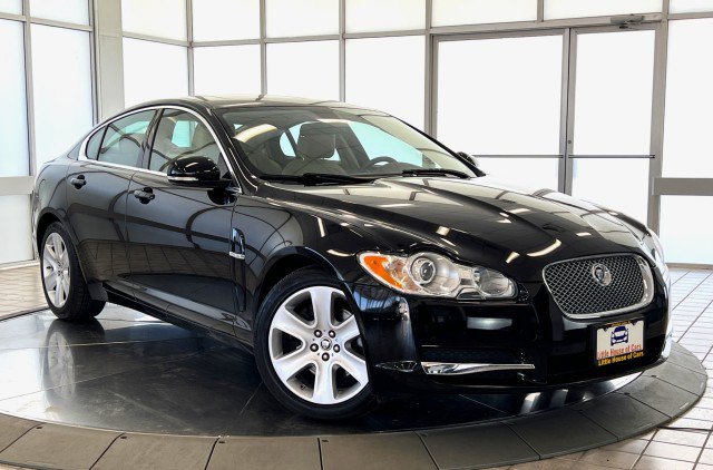 Used 2010 Jaguar XF Luxury RWD image 1