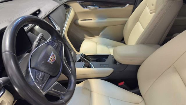 Used 2019 Cadillac XT5 FWD image 22
