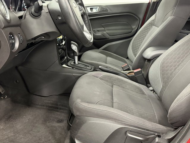 Used 2014 Ford Fiesta SE w/ Equipment Group 201B image 11