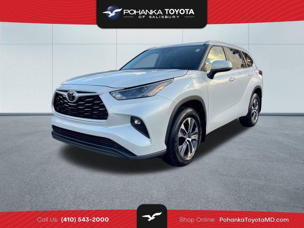 Used 2023 Toyota Highlander XLE