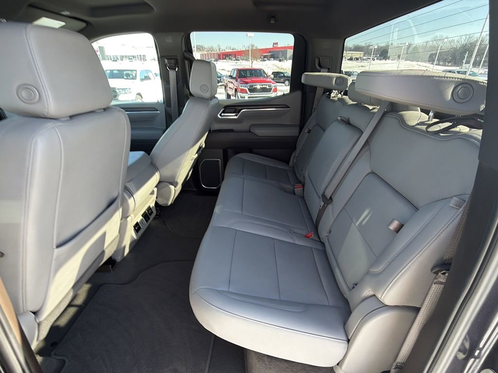 Used 2025 GMC Sierra 1500 SLT image 15