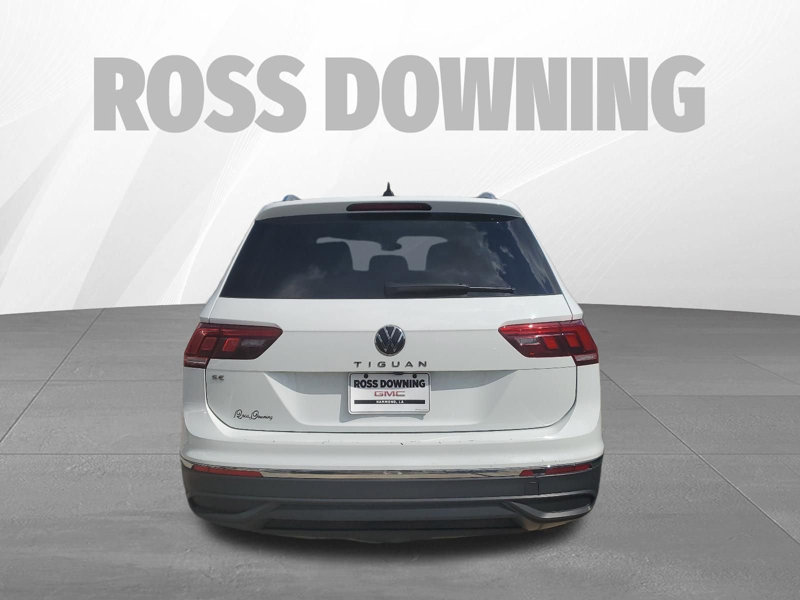 Used 2024 Volkswagen Tiguan SE FWD image 5