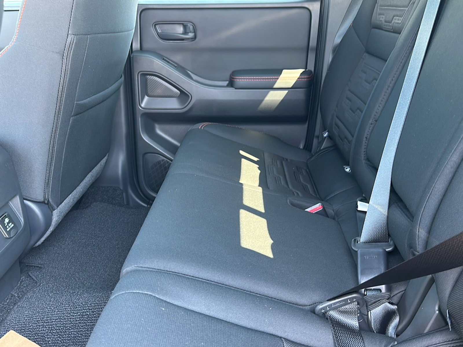 New 2026 Nissan Frontier PRO-4X w/ Pro-4x Convenience Package image 15