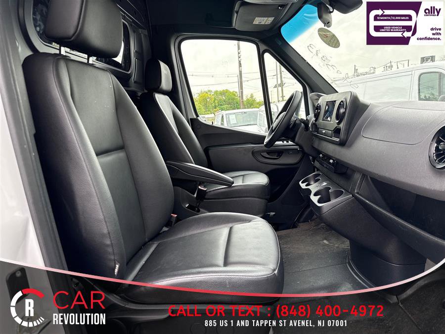 Used 2024 Mercedes-Benz Sprinter 3500 image 7
