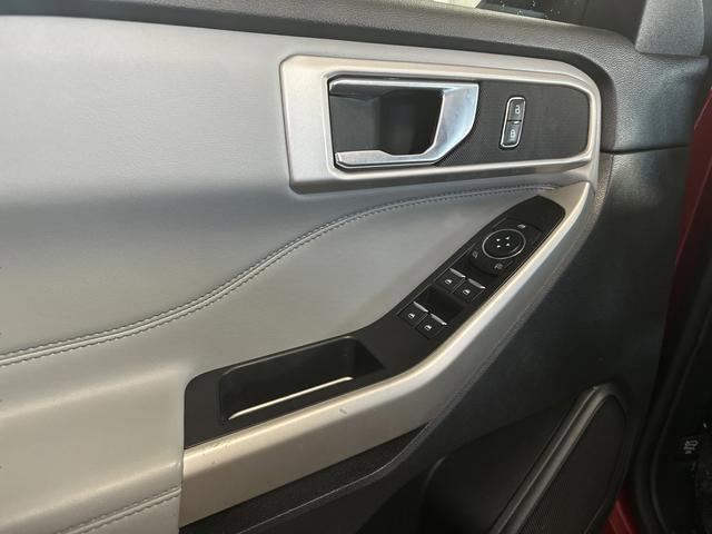 Used 2022 Ford Explorer XLT w/ Equipment Group 202A image 27