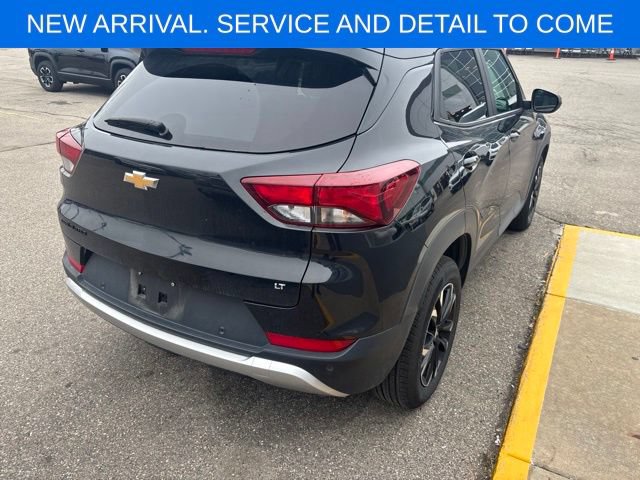 Certified 2022 Chevrolet TrailBlazer LT w/ Convenience Package FWD image 9