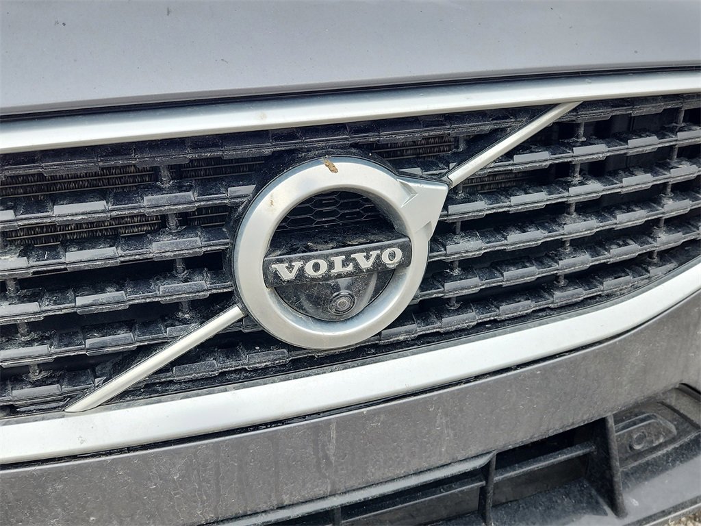 Used 2019 Volvo S60 T6 R-Design image 22
