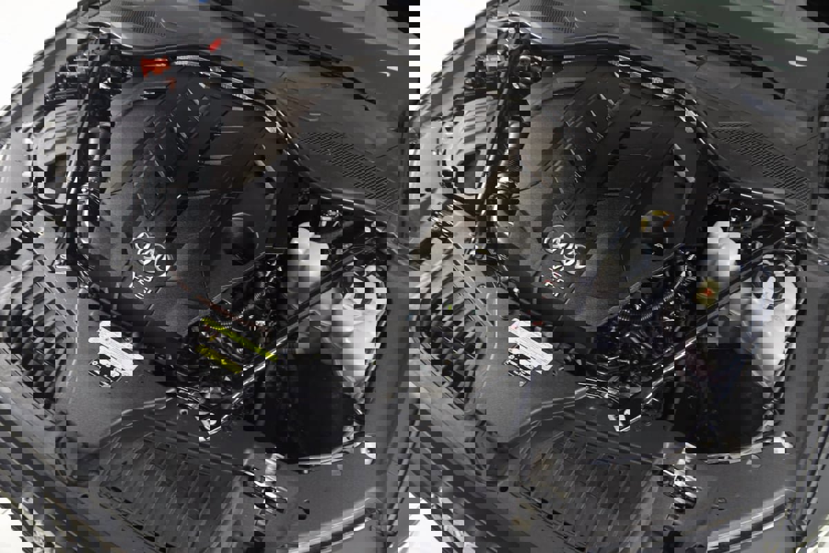 Used 2020 Audi A8 L 4.0T w/ Sport Plus Package image 24