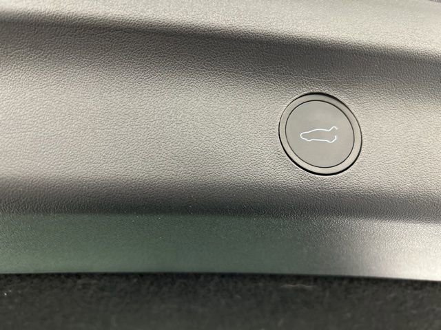 Used 2024 Tesla Model Y Long Range image 28