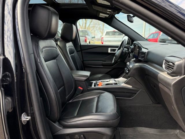 Used 2020 Ford Explorer XLT w/ Equipment Group 202A image 17