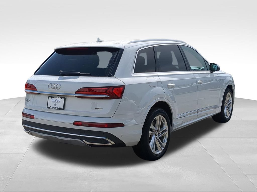 Used 2023 Audi Q7 2.0T Premium Plus w/ Premium Plus Package AWD/4WD image 3