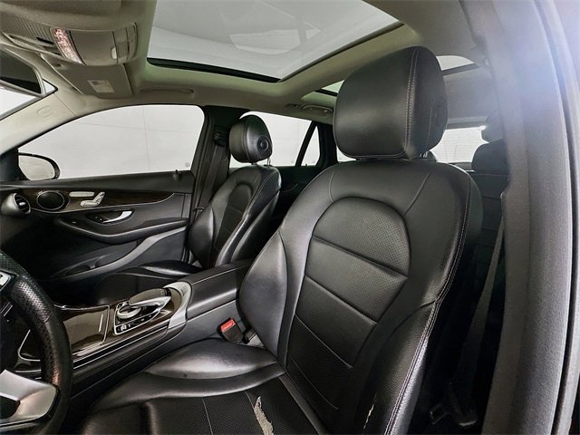 Used 2016 Mercedes-Benz GLC 300 4MATIC w/ Multimedia Package image 21