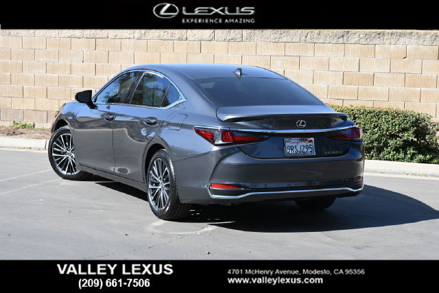 Certified 2025 Lexus ES 300h w/ Premium Package FWD image 4