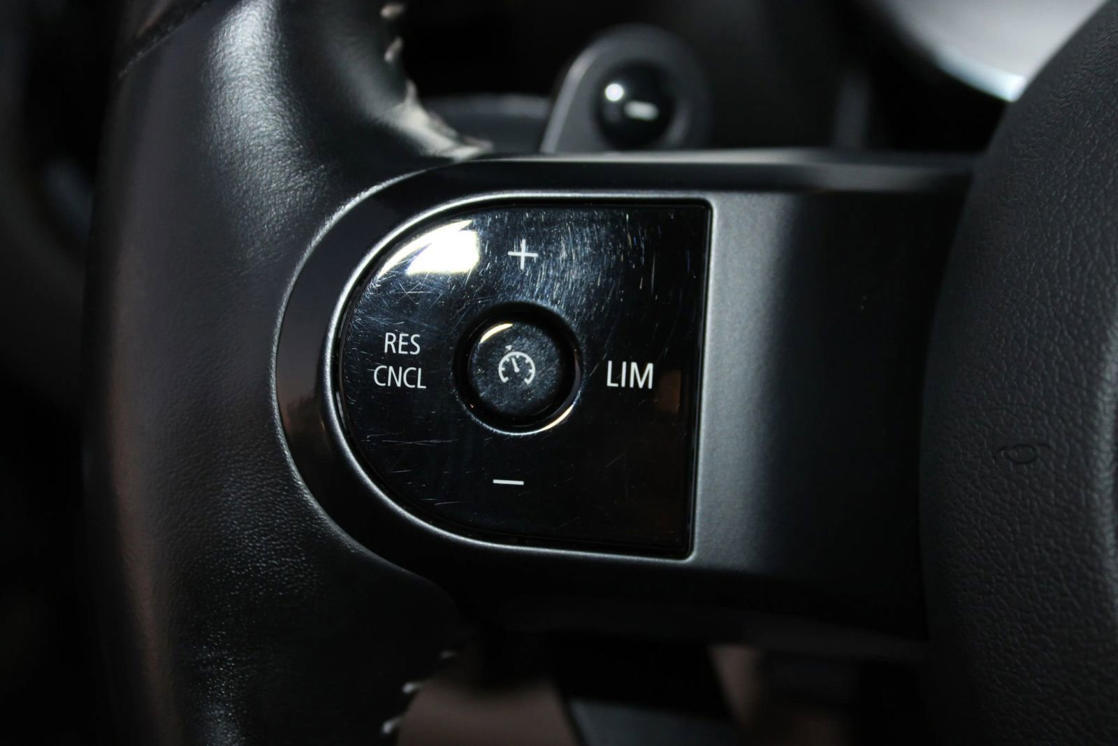 Used 2022 MINI Cooper Clubman S image 33