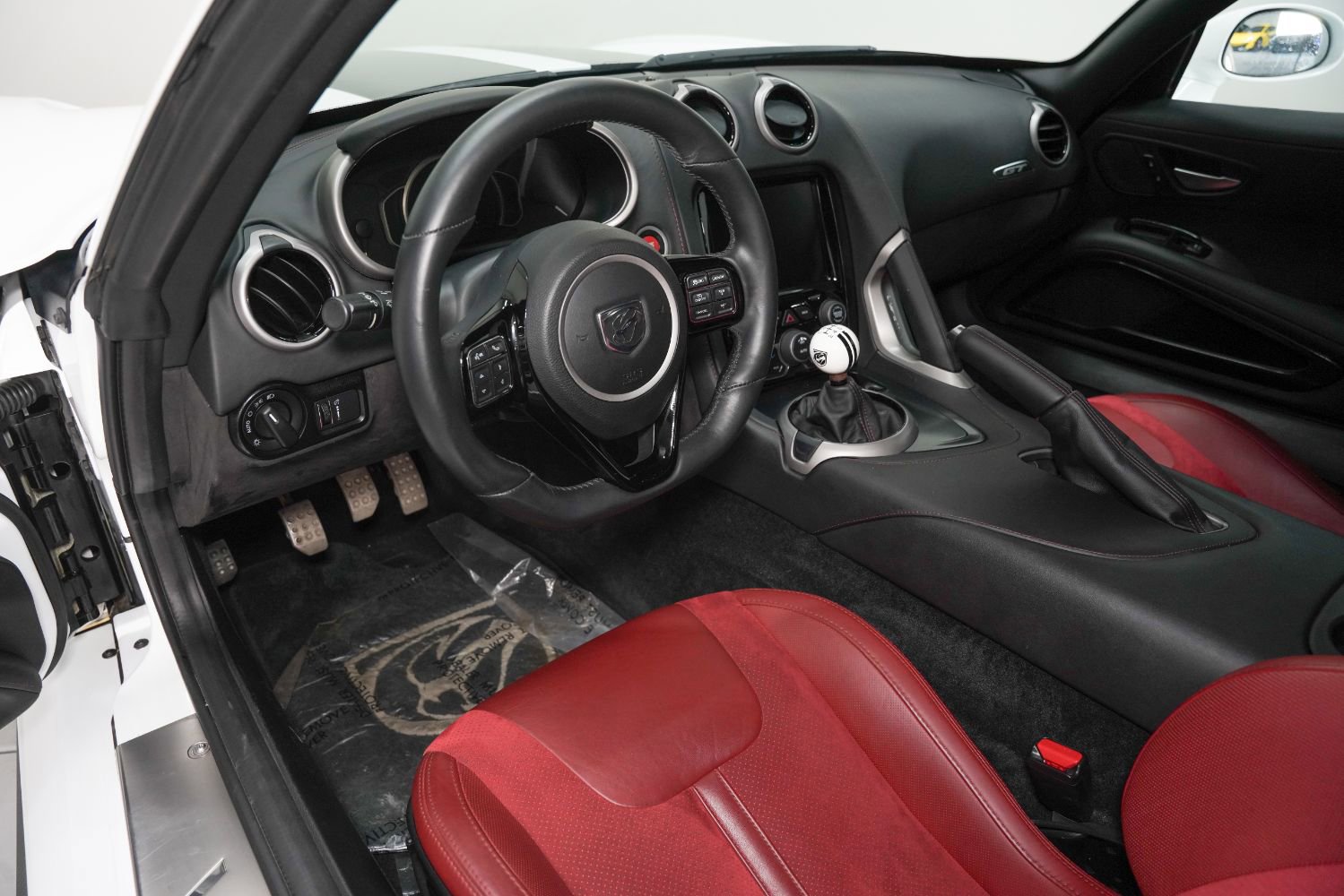 Used 2016 Dodge Viper w/ Quick Order Package 22J GT image 11