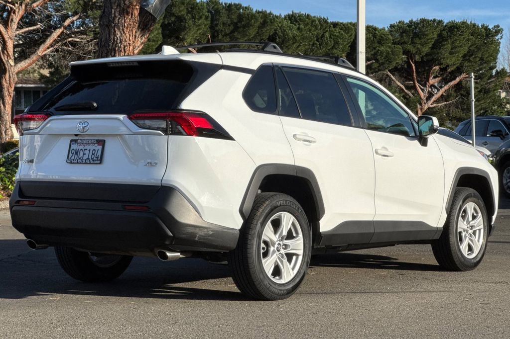 Certified 2021 Toyota RAV4 XLE image 3