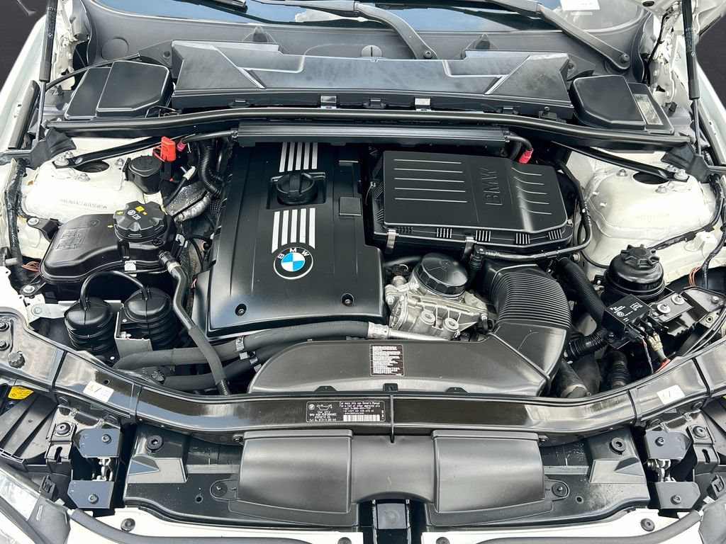 Used 2013 BMW 335is Convertible RWD image 10