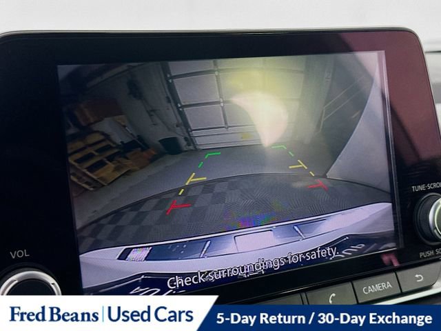 Used 2025 Nissan Rogue SV image 15