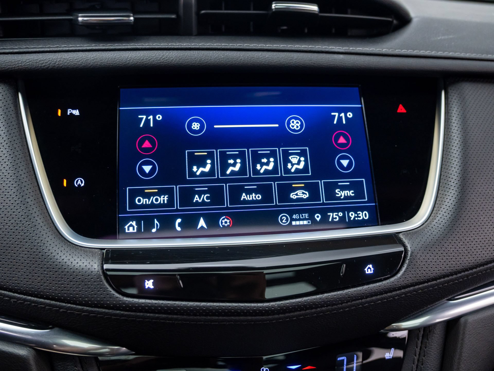 Used 2023 Cadillac XT5 Premium Luxury w/ LPO, Floor Liner Package AWD/4WD image 27