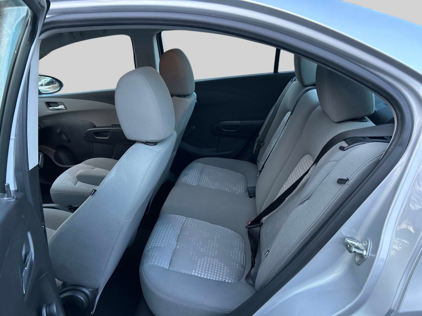 Used 2012 Chevrolet Sonic LS image 10