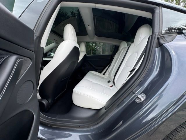 Used 2022 Tesla Model 3 Standard Range RWD image 14