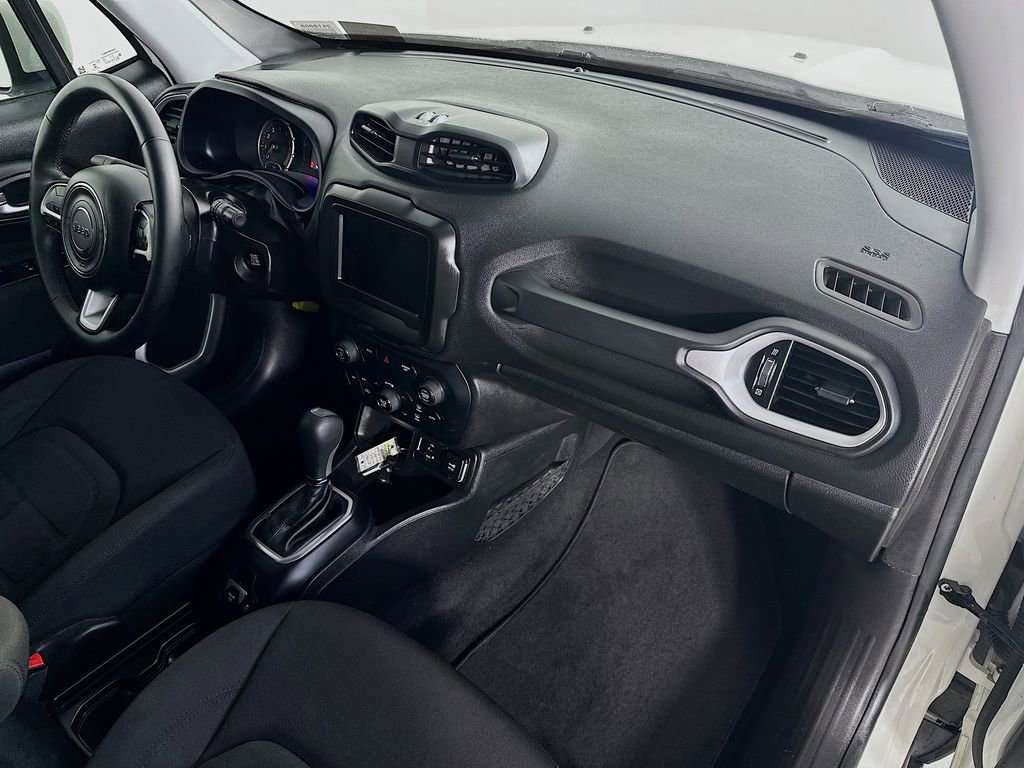 Used 2019 Jeep Renegade Latitude w/ Popular Equipment Group FWD image 27