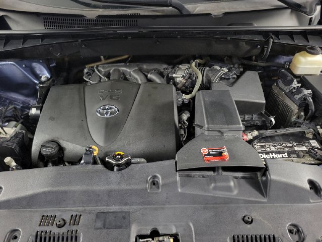 Used 2017 Toyota Highlander XLE AWD/4WD image 14