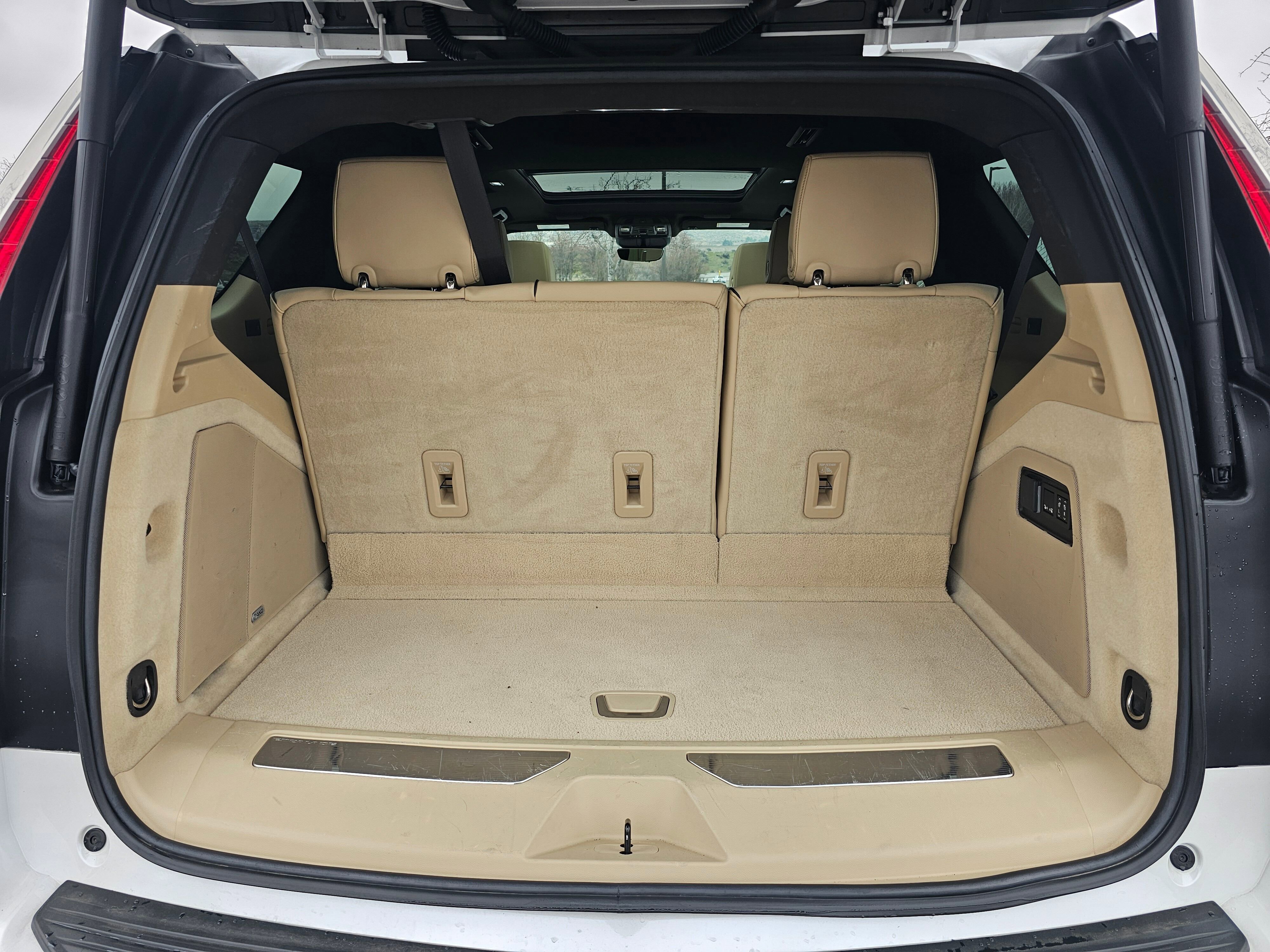 Used 2023 Cadillac Escalade Premium Luxury w/ Performance Package image 62