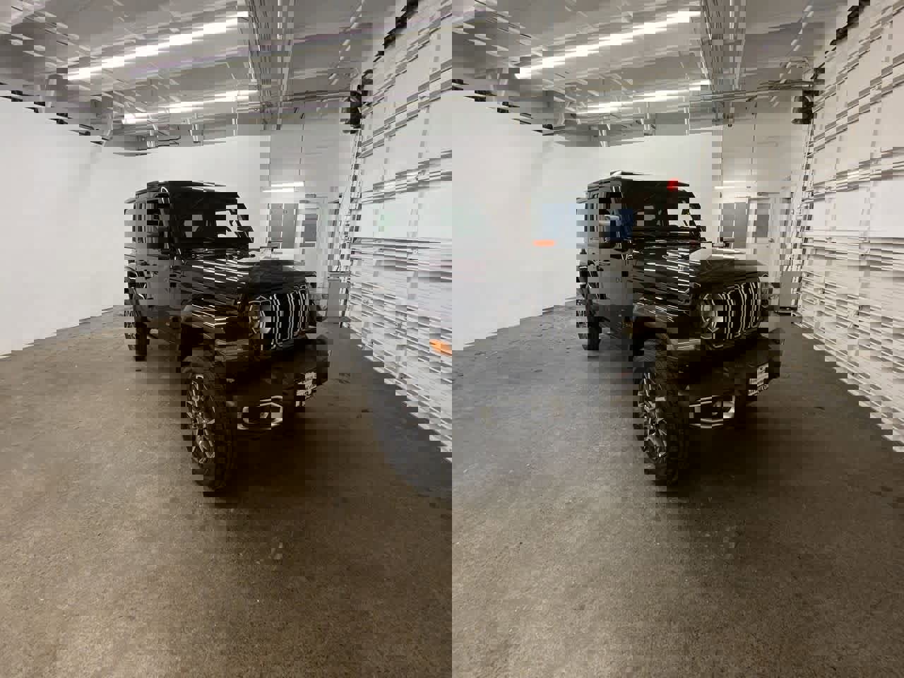 Used 2025 Jeep Wrangler Sahara image 8