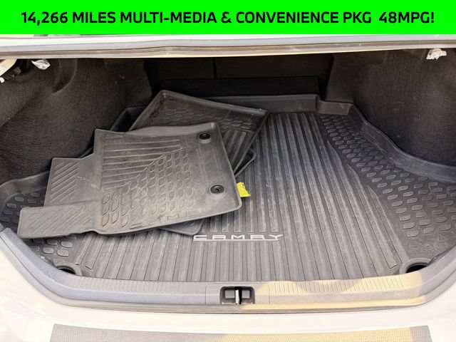 Used 2025 Toyota Camry SE FWD image 26