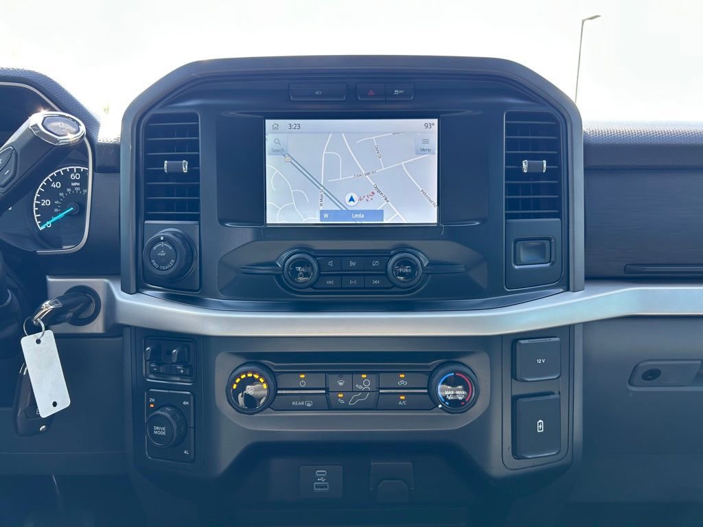 Used 2022 Ford F150 XLT w/ Trailer Tow Package AWD/4WD image 5