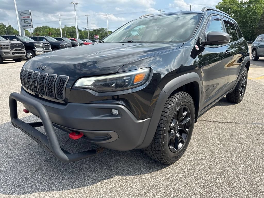 Used 2019 Jeep Cherokee Trailhawk w/ Cold Weather Group AWD/4WD image 13