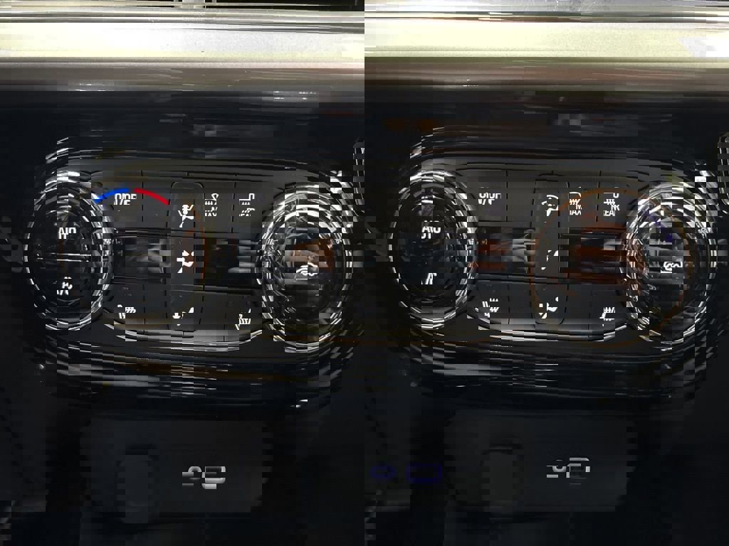 New 2026 Chevrolet Trax LT image 30