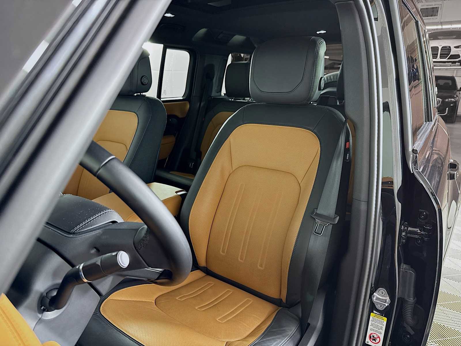 Used 2024 Land Rover Defender 110 X image 10