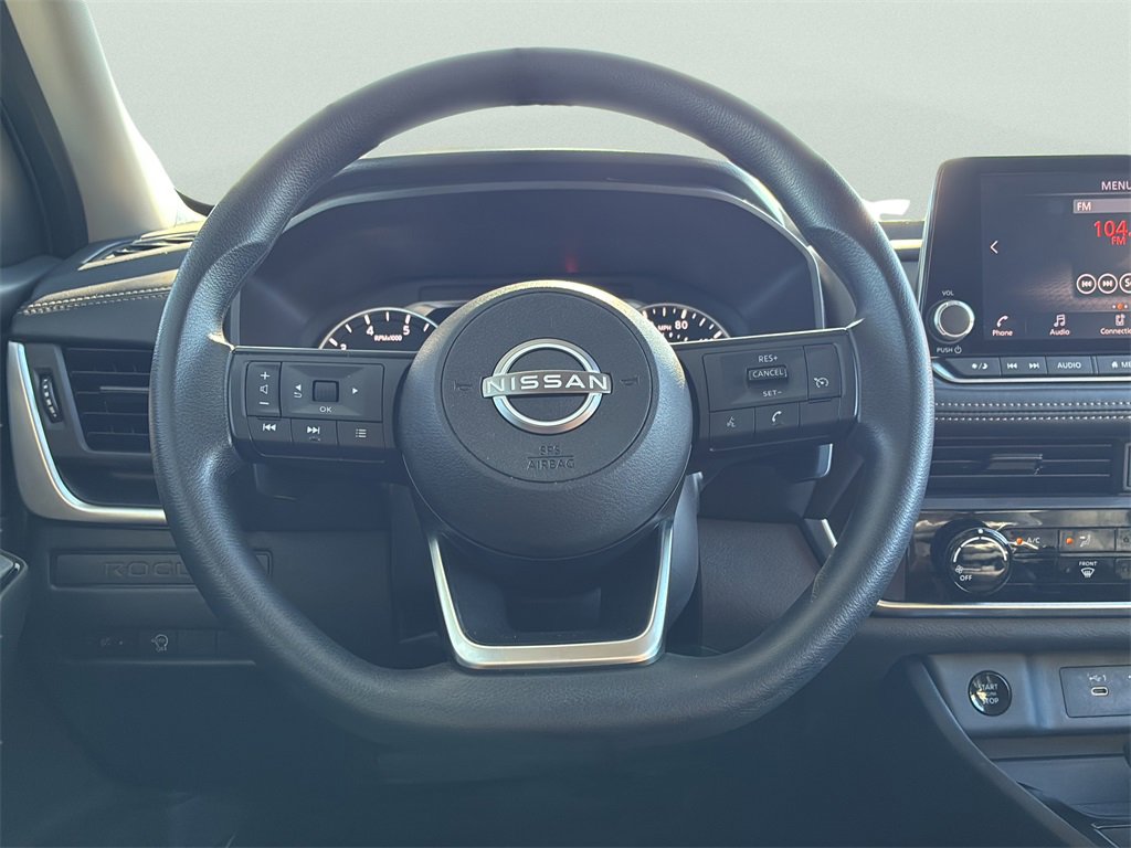Used 2024 Nissan Rogue S image 26