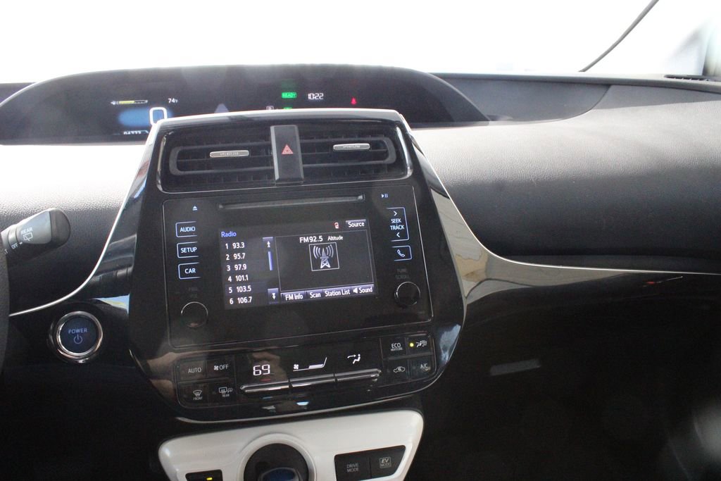 Used 2016 Toyota Prius Two image 34