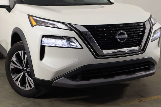 Used 2023 Nissan Rogue SV w/ SV Premium B Package FWD image 43