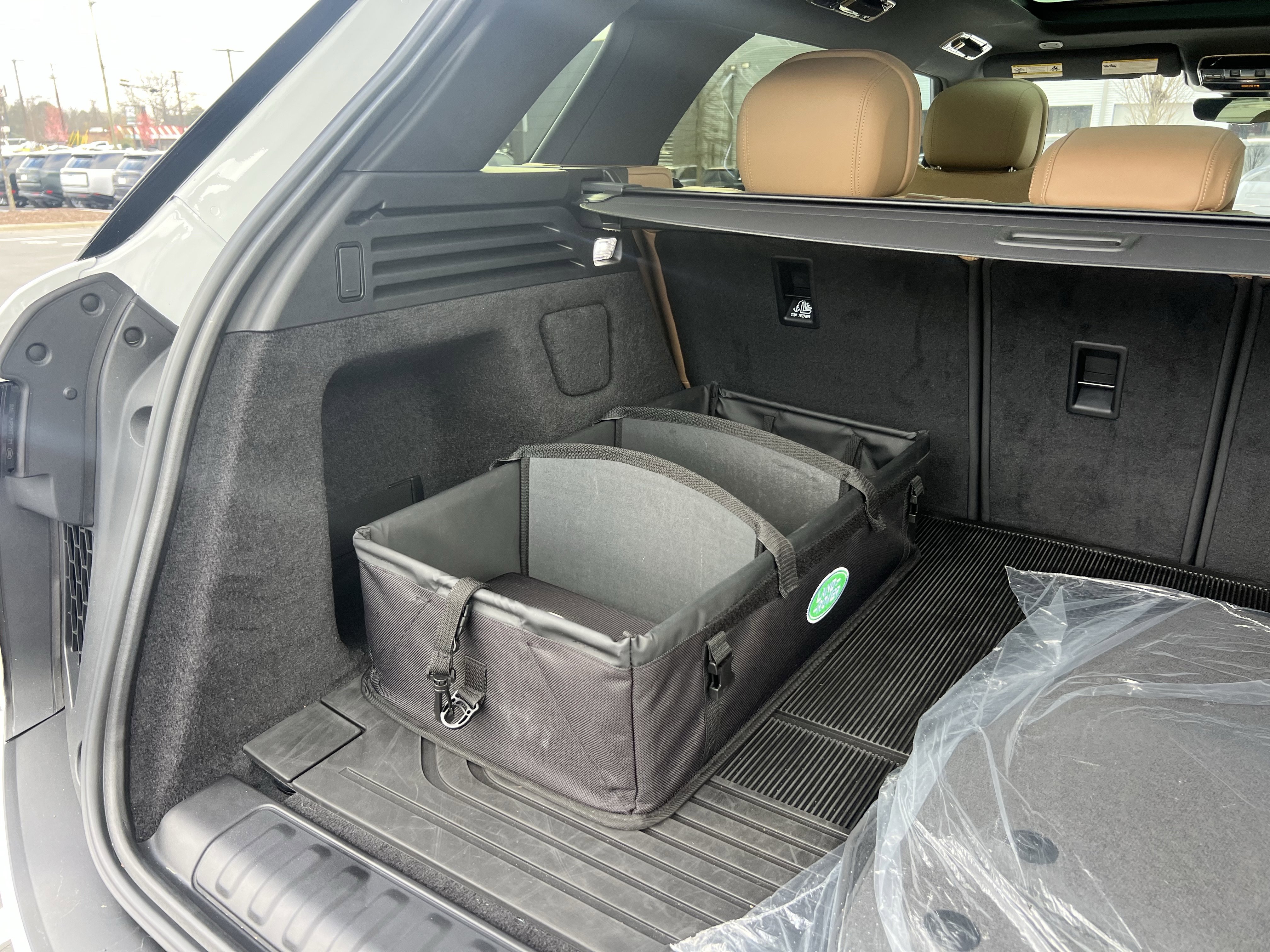 Certified 2025 Land Rover Range Rover Sport SE image 35