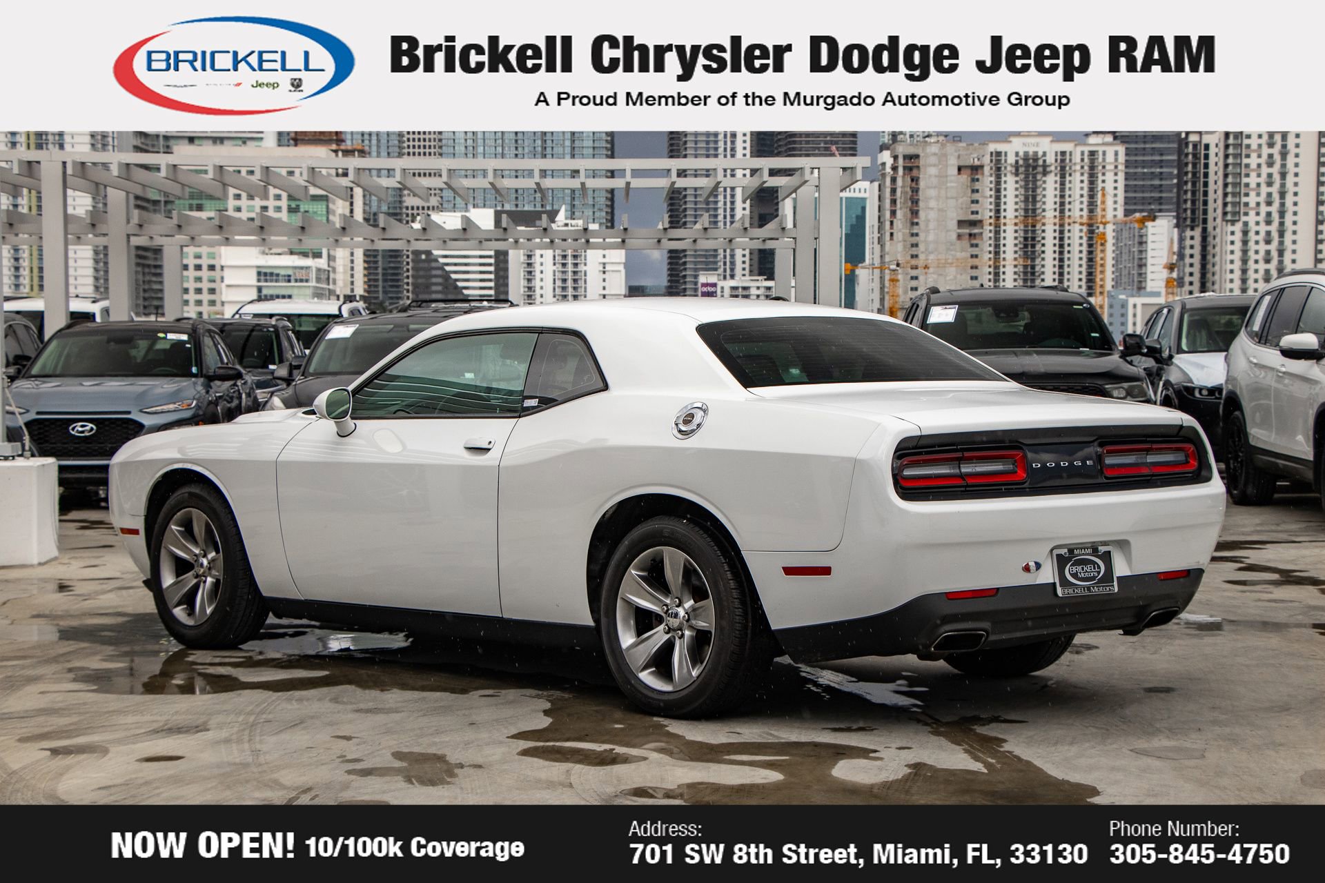 Used 2017 Dodge Challenger SXT image 7