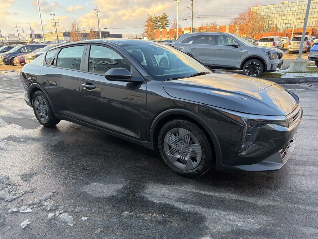 New 2025 Kia K4 LX image 4