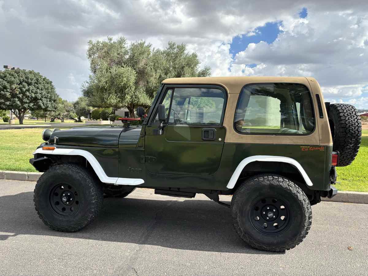 Used 1995 Jeep Wrangler S AWD/4WD image 3