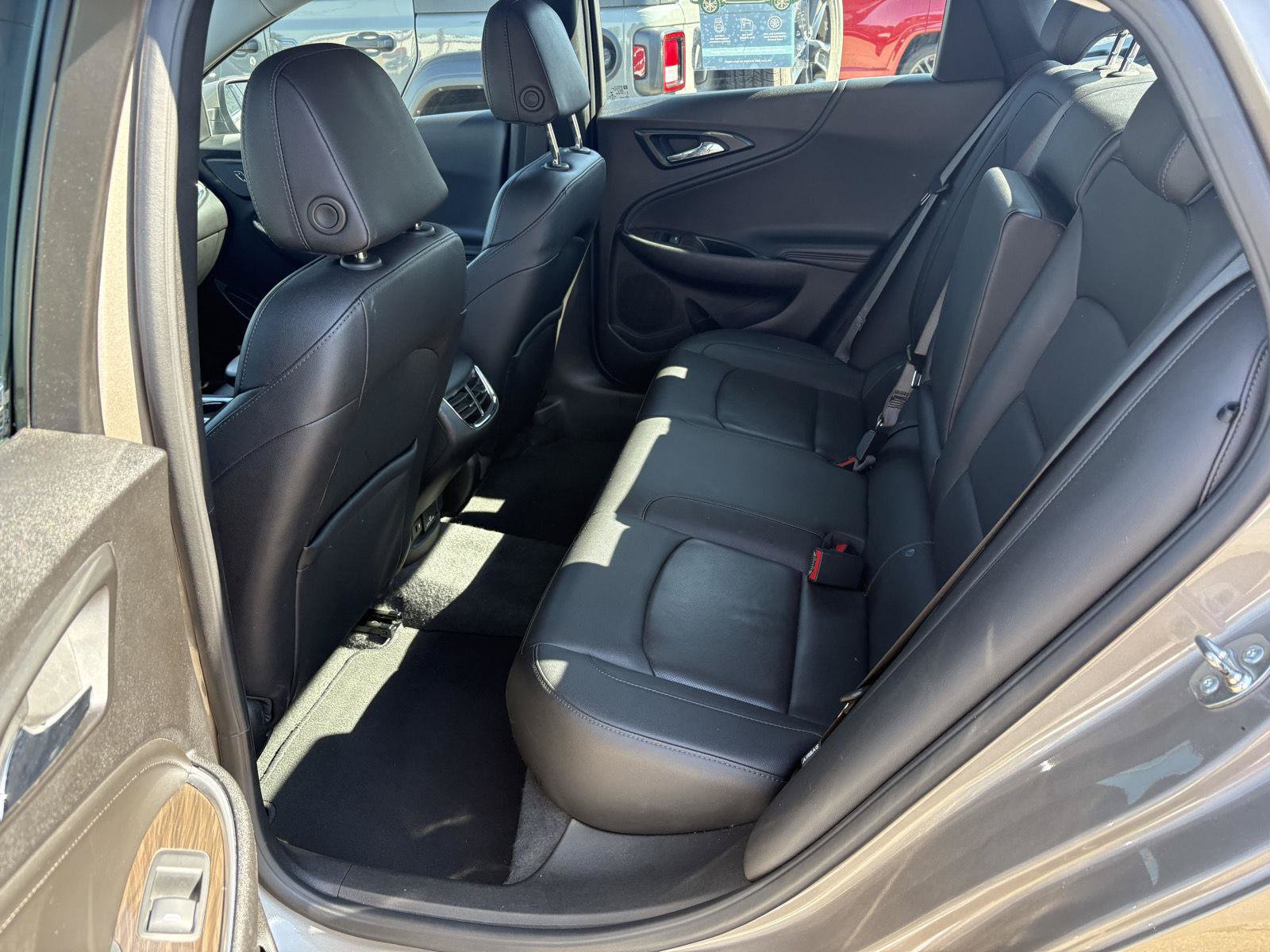 Used 2024 Chevrolet Malibu LT FWD image 15